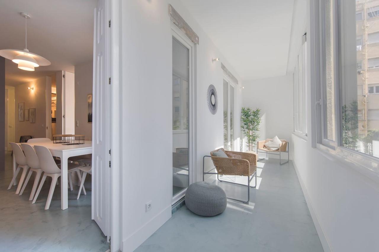 Lovelystay - Wide & Bright 4 Families