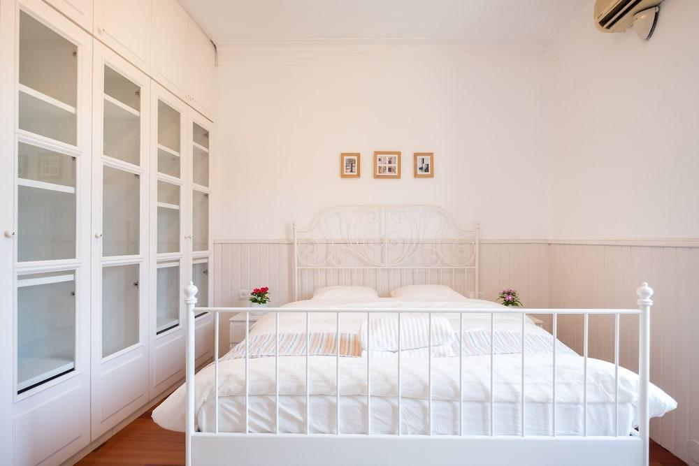 Stunning 4br Apart in Sagrada Familia 1