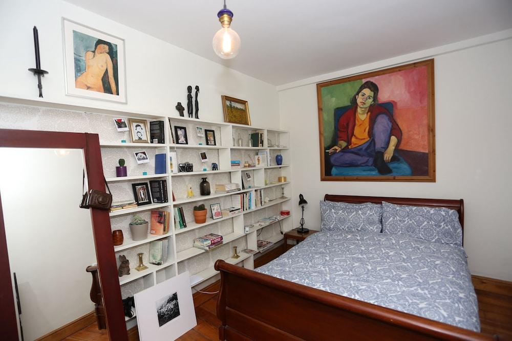 Stay Retro in Soho 1