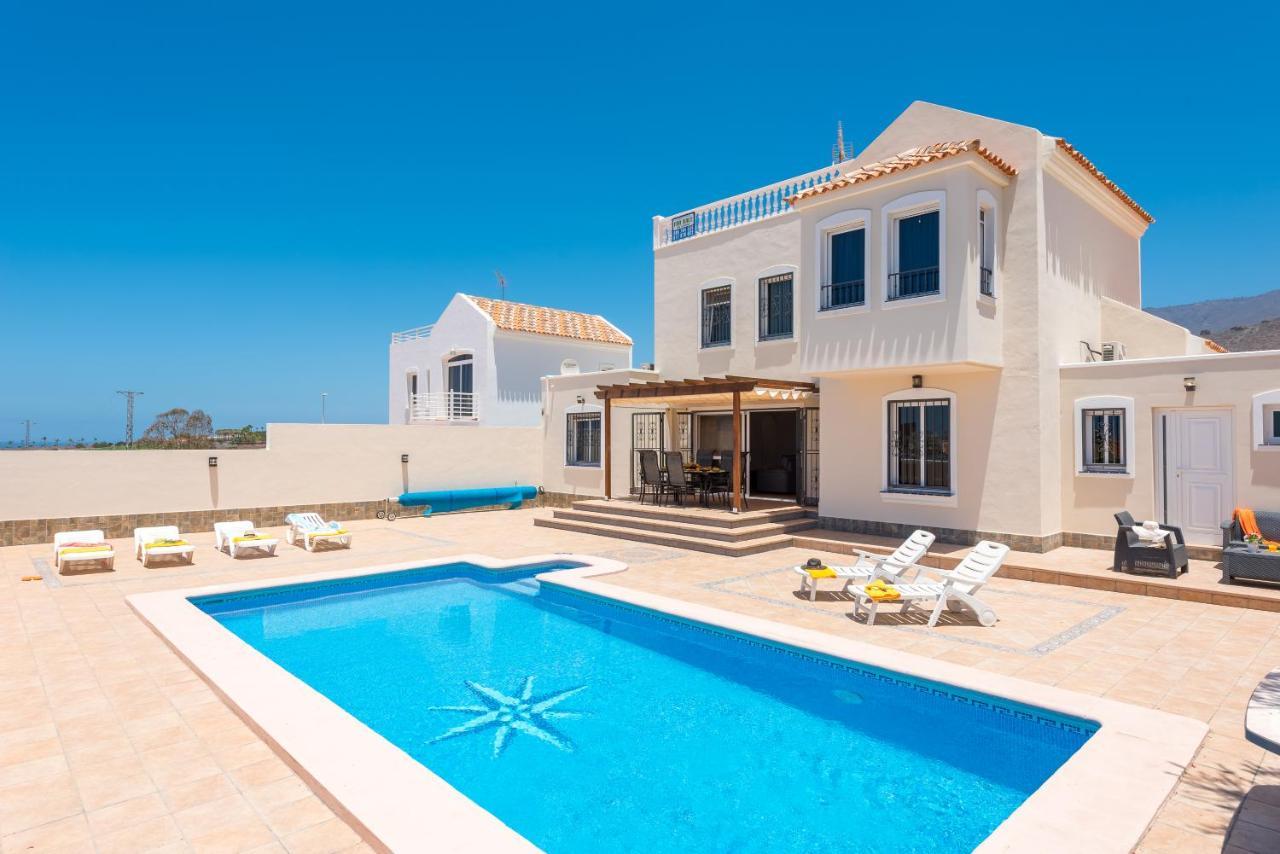 Beautiful Villa Sahara, Bbq, Heated Pool! 1