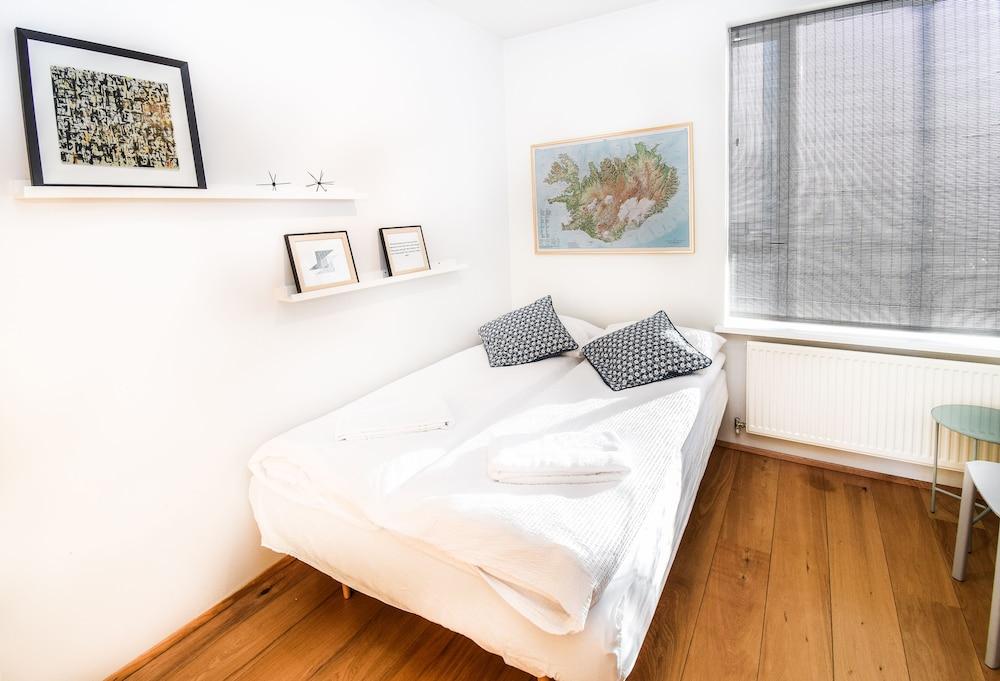 Seaside Paradise Apartment 1