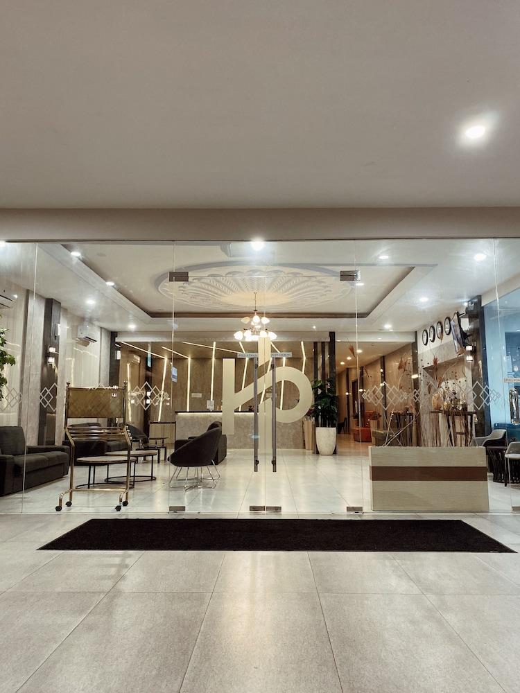 Paradise by Calia Tarakan 1