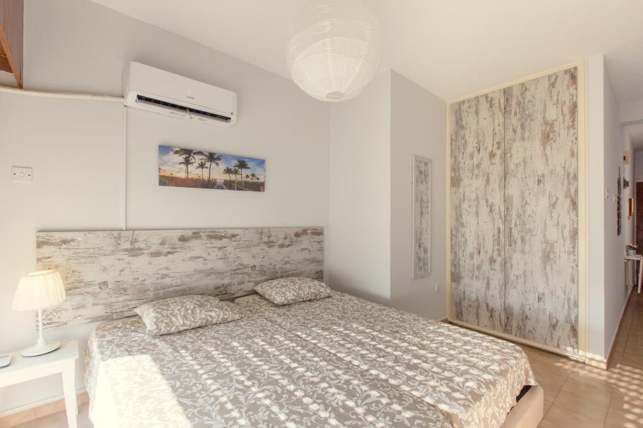 Furnished Seafront Studio 2