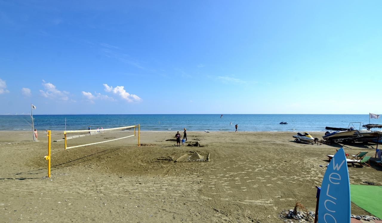 BLU Studio on the Sea