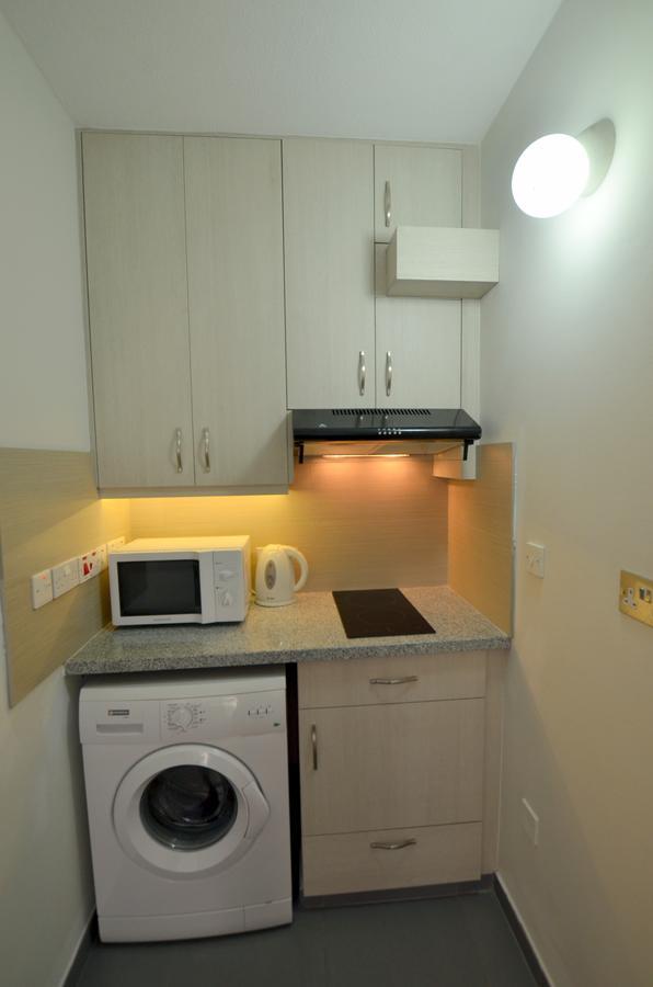 BLU Studio on the Sea 1