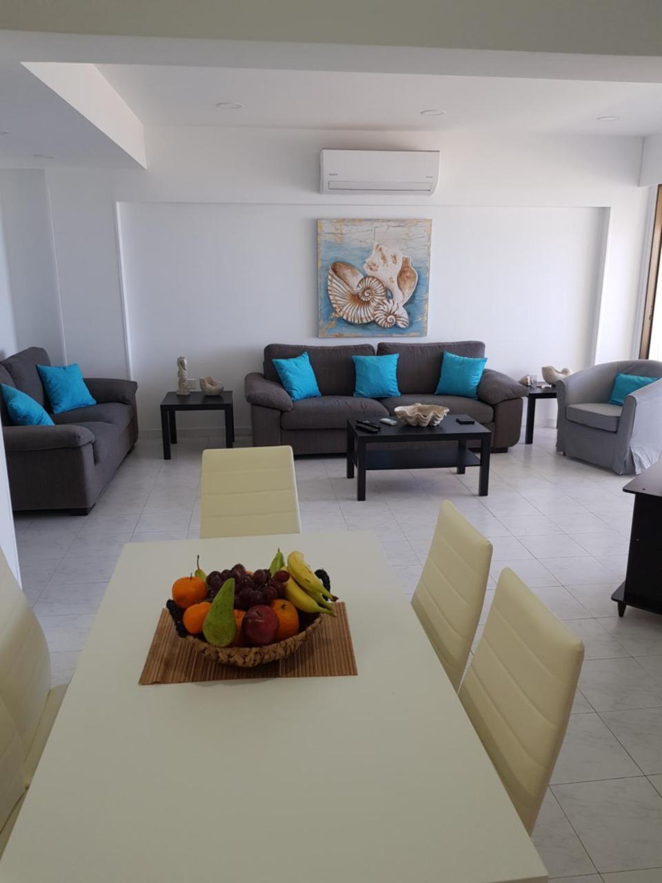 Haig's Dream Flat on the Beach 2