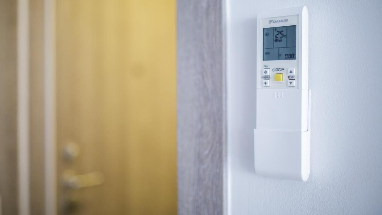 Spacious Modern Apartment Close To the Beach 1