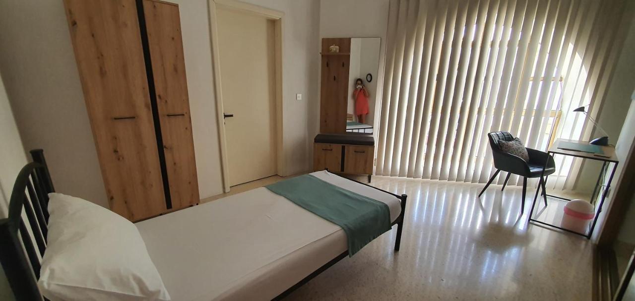 Central Studio Apartment 1