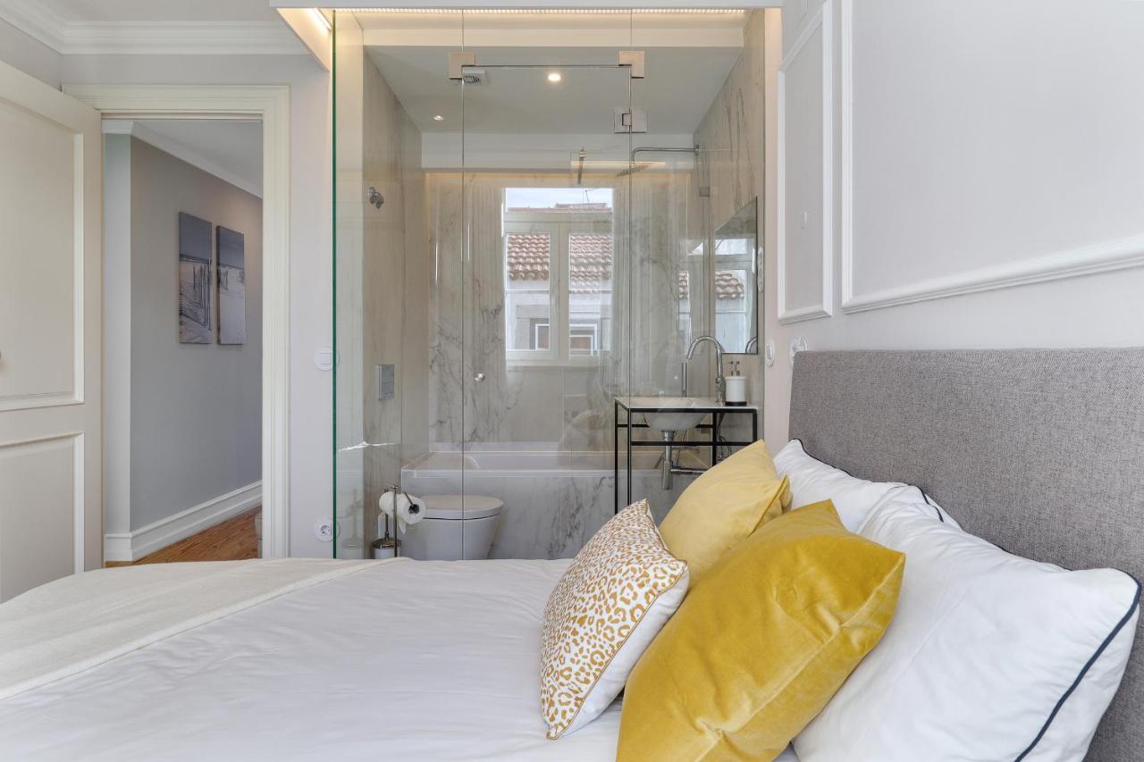 Lisbon Beautiful 2 Bedroom Apartment with Views in Rua Augusta Lisbon 2