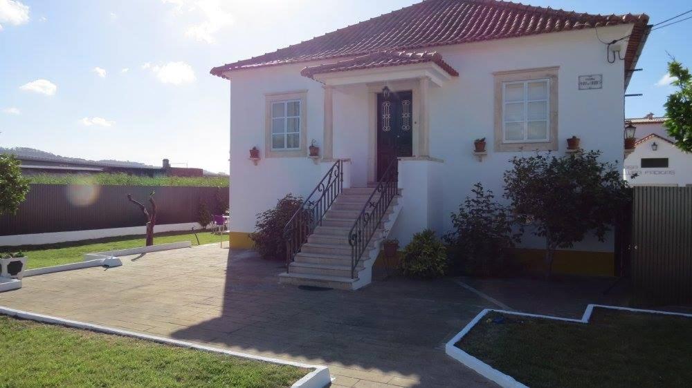 Vivenda Maria de Lourdes