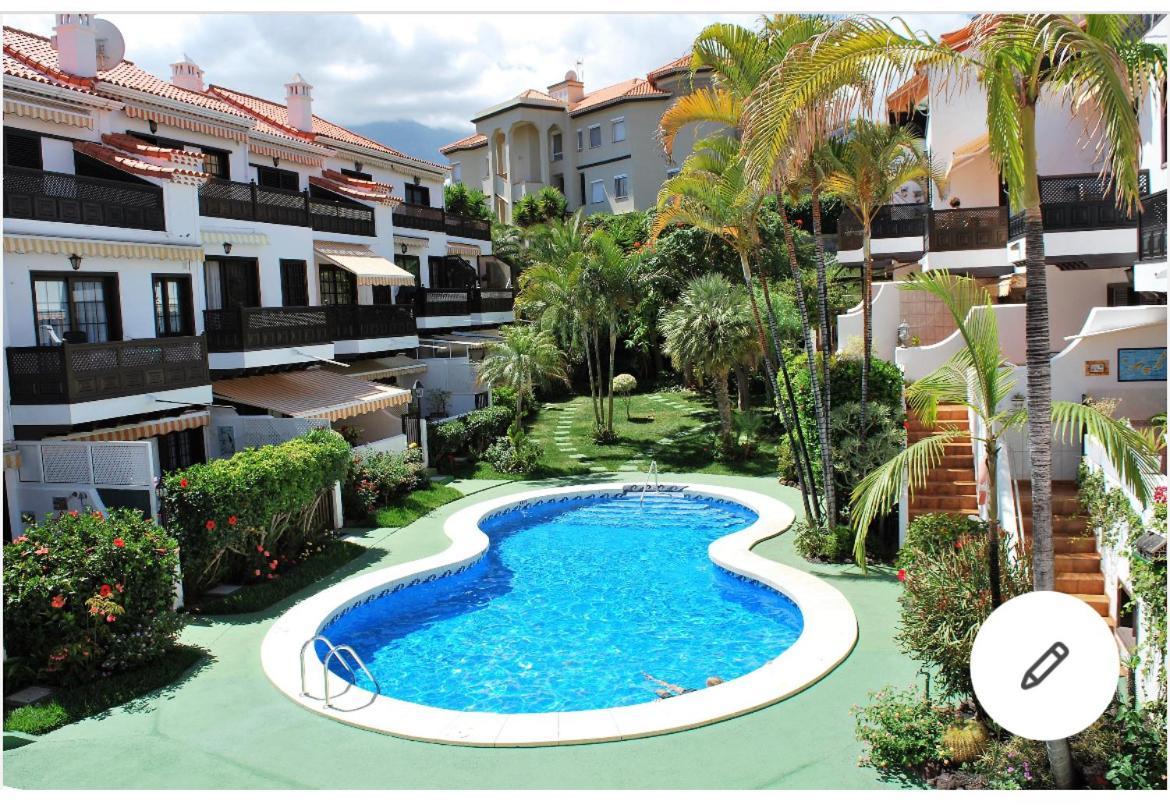 Apartamento Con Jardin Y Piscina B