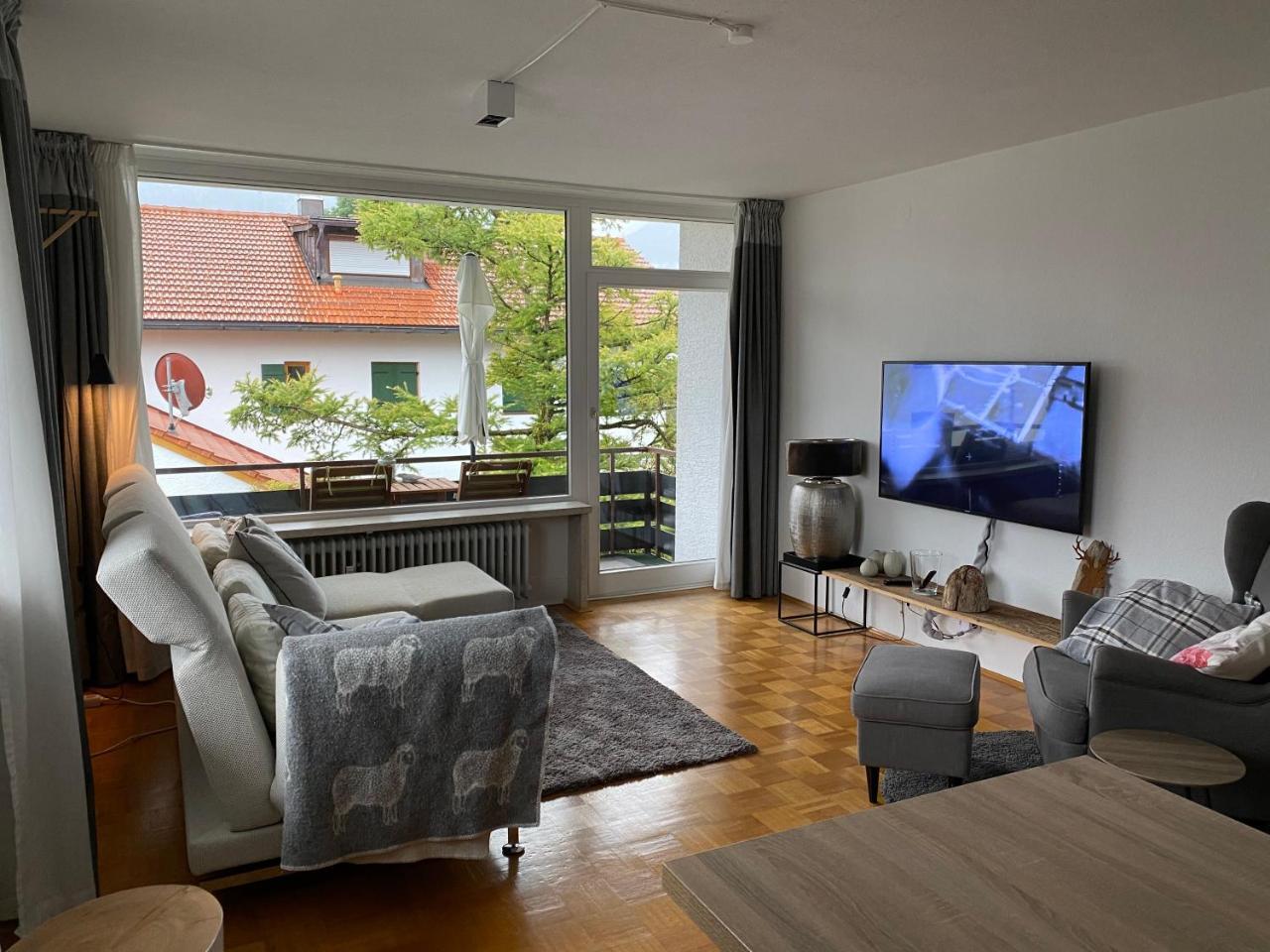 Ludwigslust - Ferienappartement Mit Bergblick 1