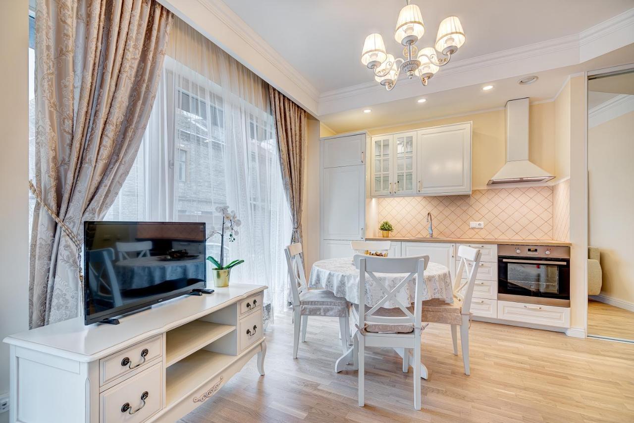 Happy Inn Classical Style, Self Check-In, Parking in the Underground Garage 2