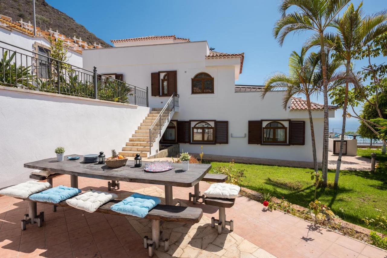 1 Charming Villa Private Garden Pool, Bbq! 2