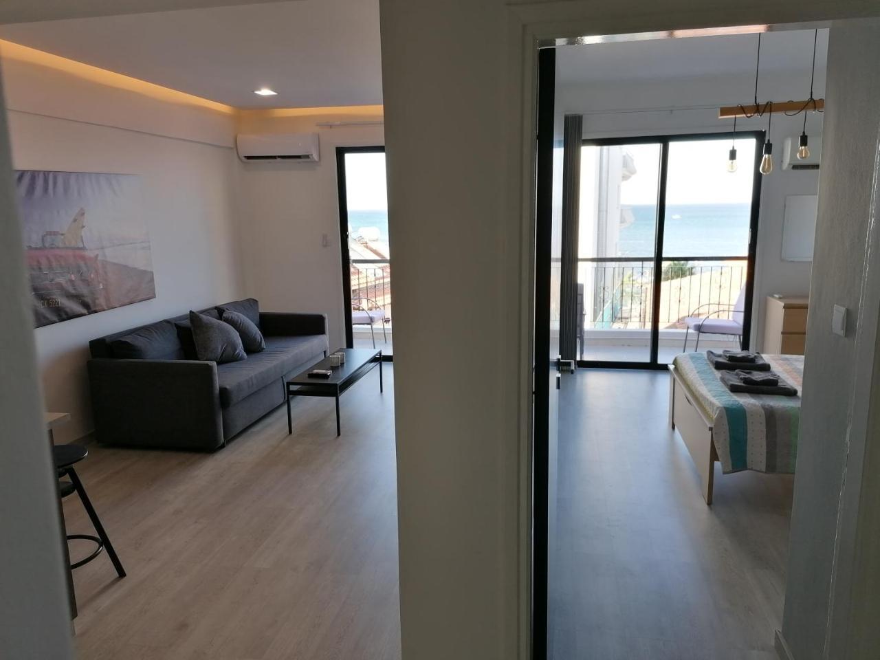 Must Stay - Finikoudes Seaview 1