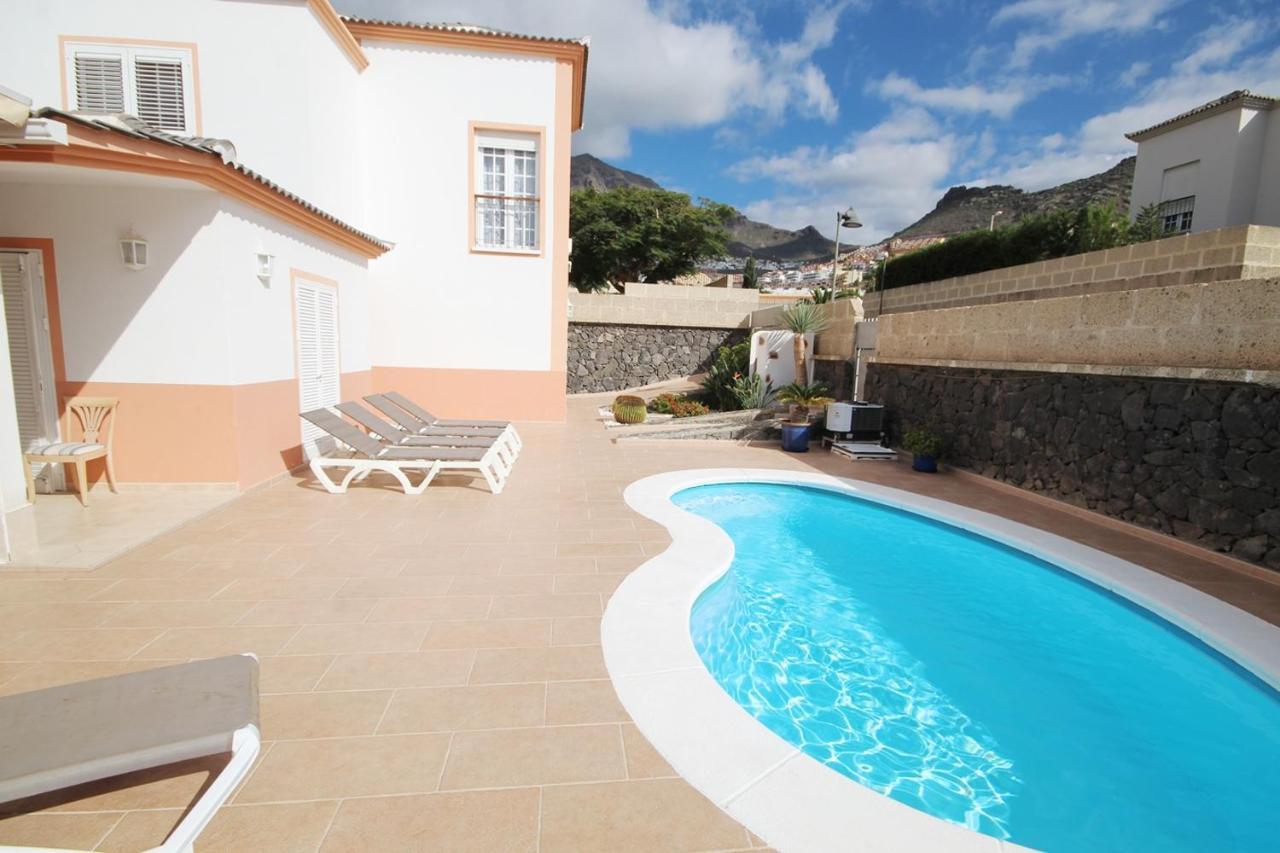 Villa with Pool in Madronal Fanabe, Costa Adeje 2