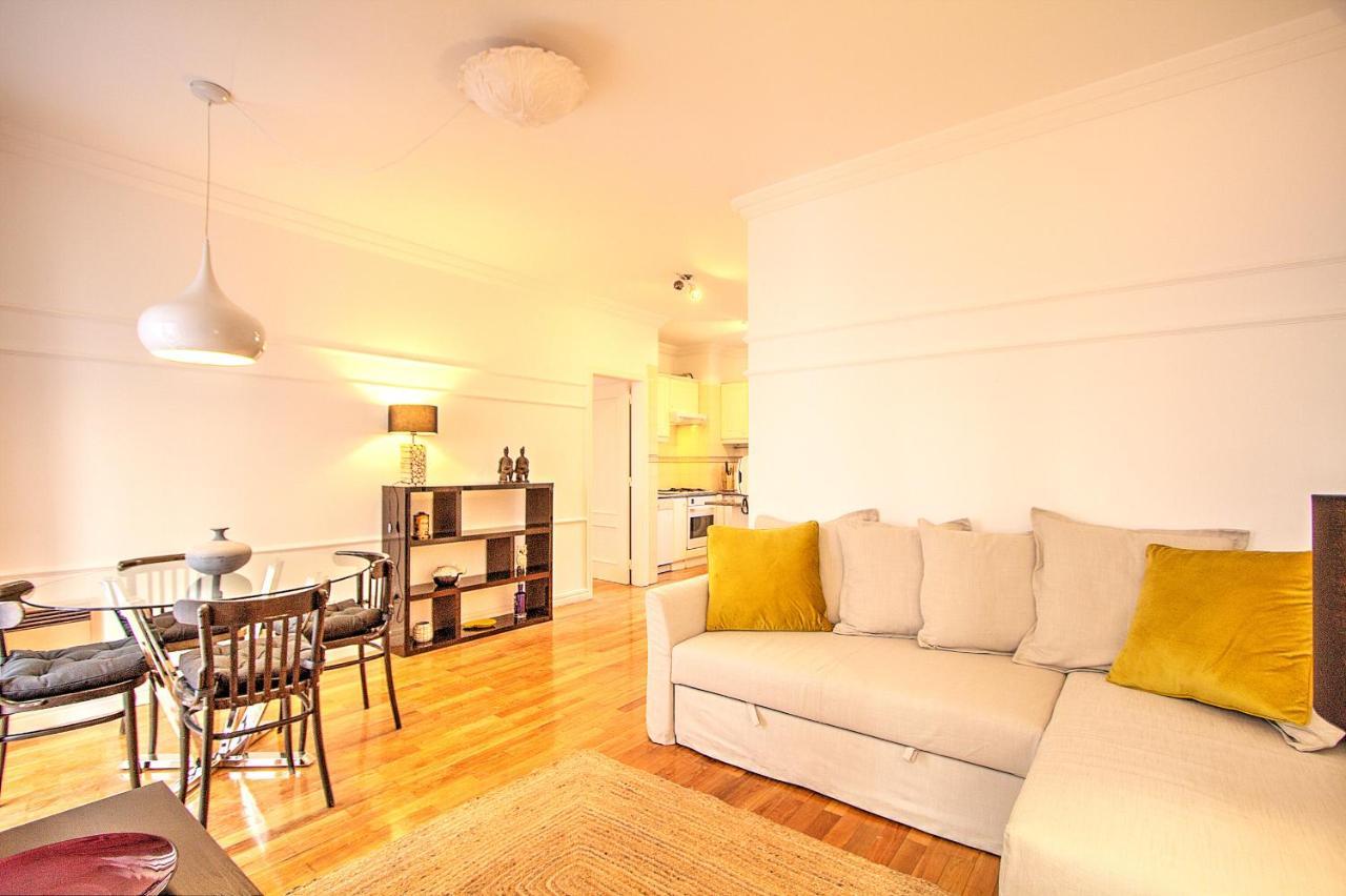 Heart of Bairro Alto-Live Like a Local 2