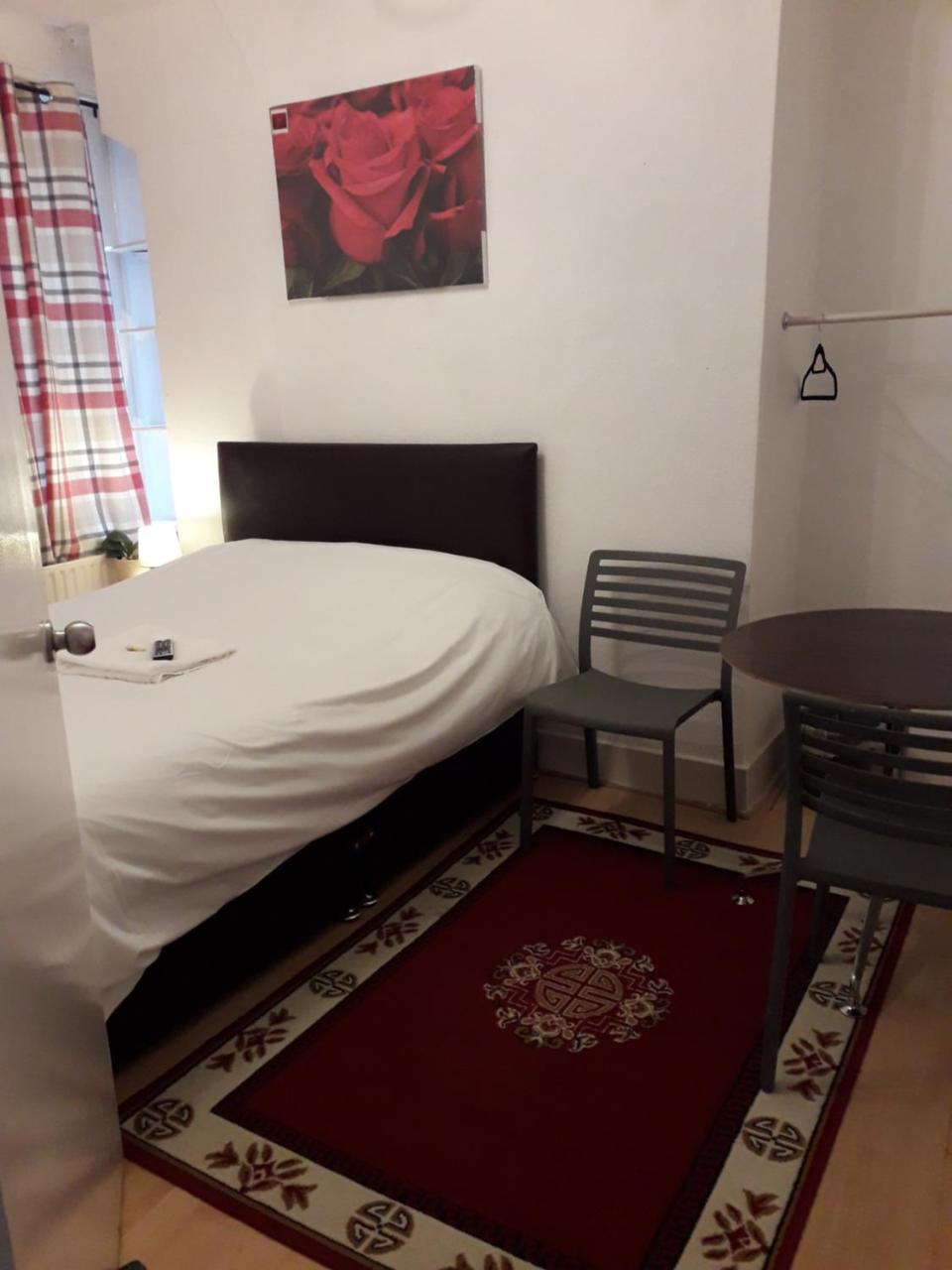 20 East Tenter Street 2