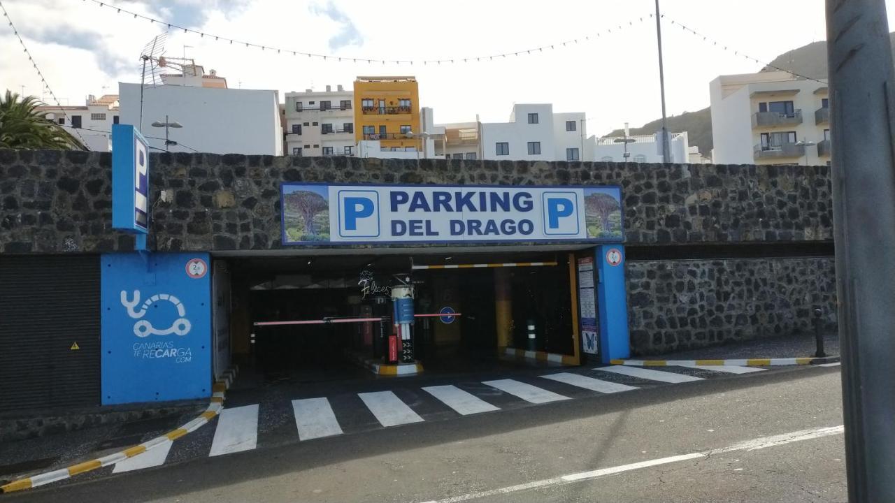 Room Plaza & Parking 1