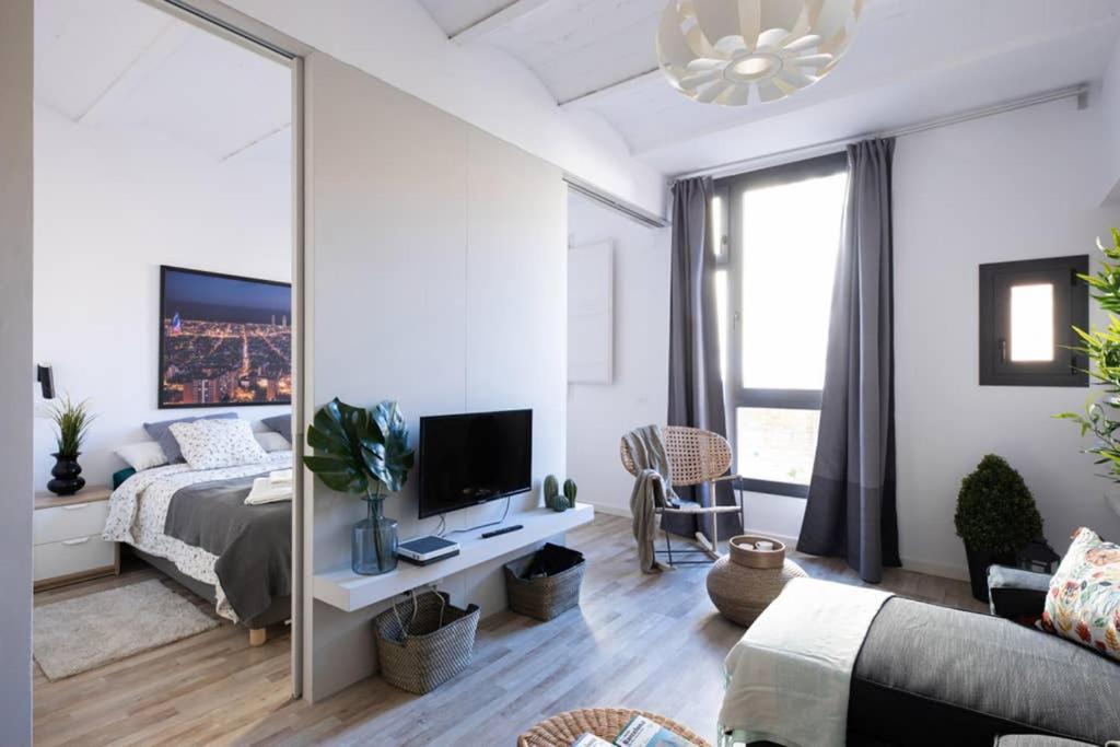 Piso Nuevo Al Lado de la Sagrada Familia. 2