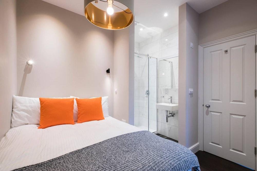 Joivy Elegant 2 Bedroom Flat Near Kensington Gardens 1