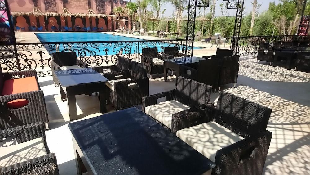 L'auberge de Tennis Msc