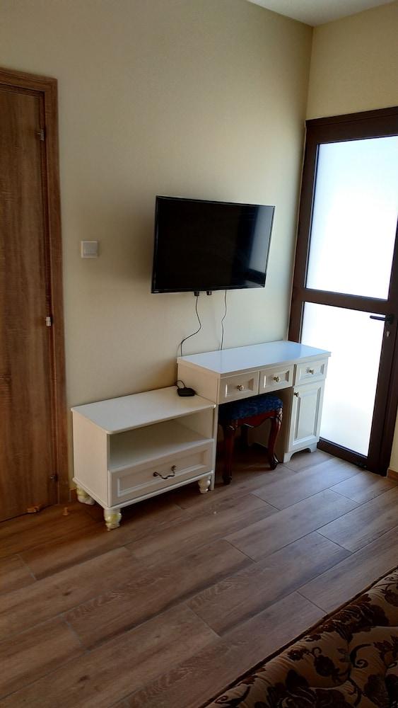 Afrodite Luxury Villa Complex 4 Bedroom 2