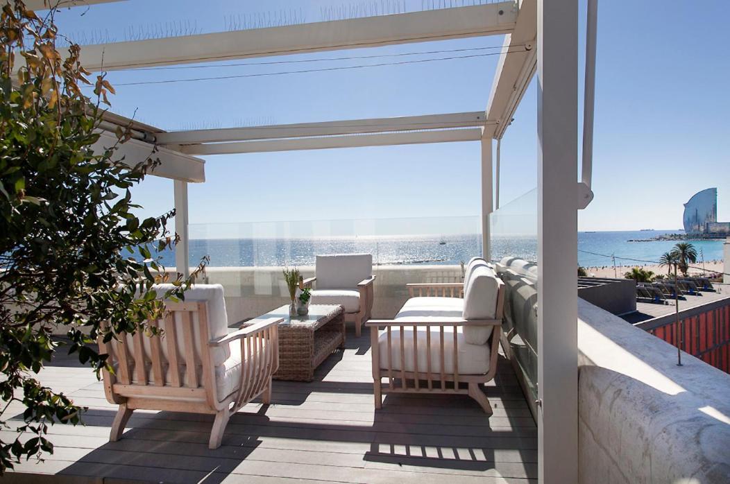 Kronos on the Beach Attic Suite 1