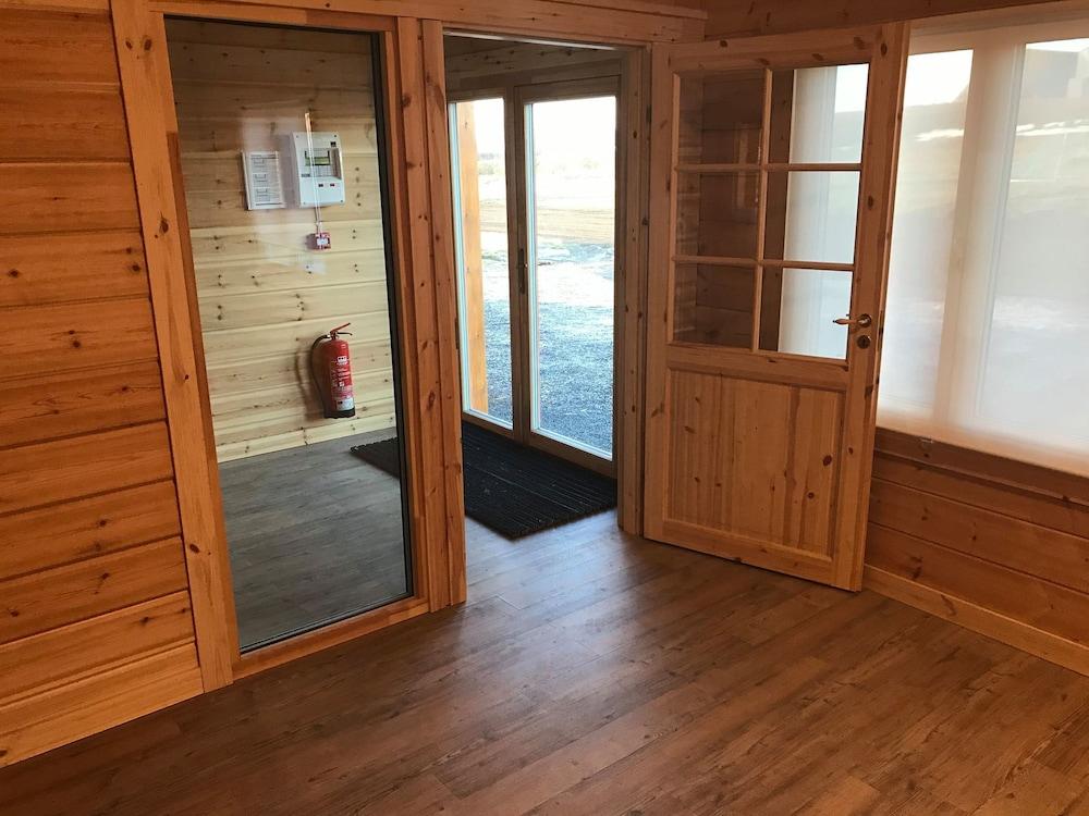 Glaðheimar Guesthouse 2