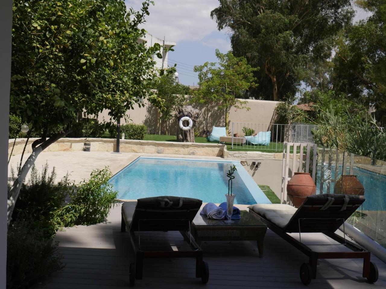 Villa Century House 2