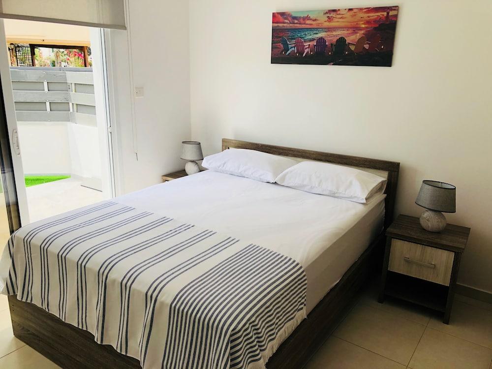 Long Beach Gardens 1