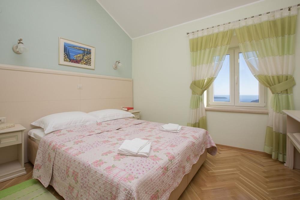 Luxury Panorama Villa Dia 1