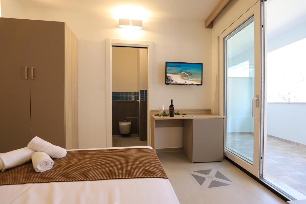 The Square Castelsardo 1