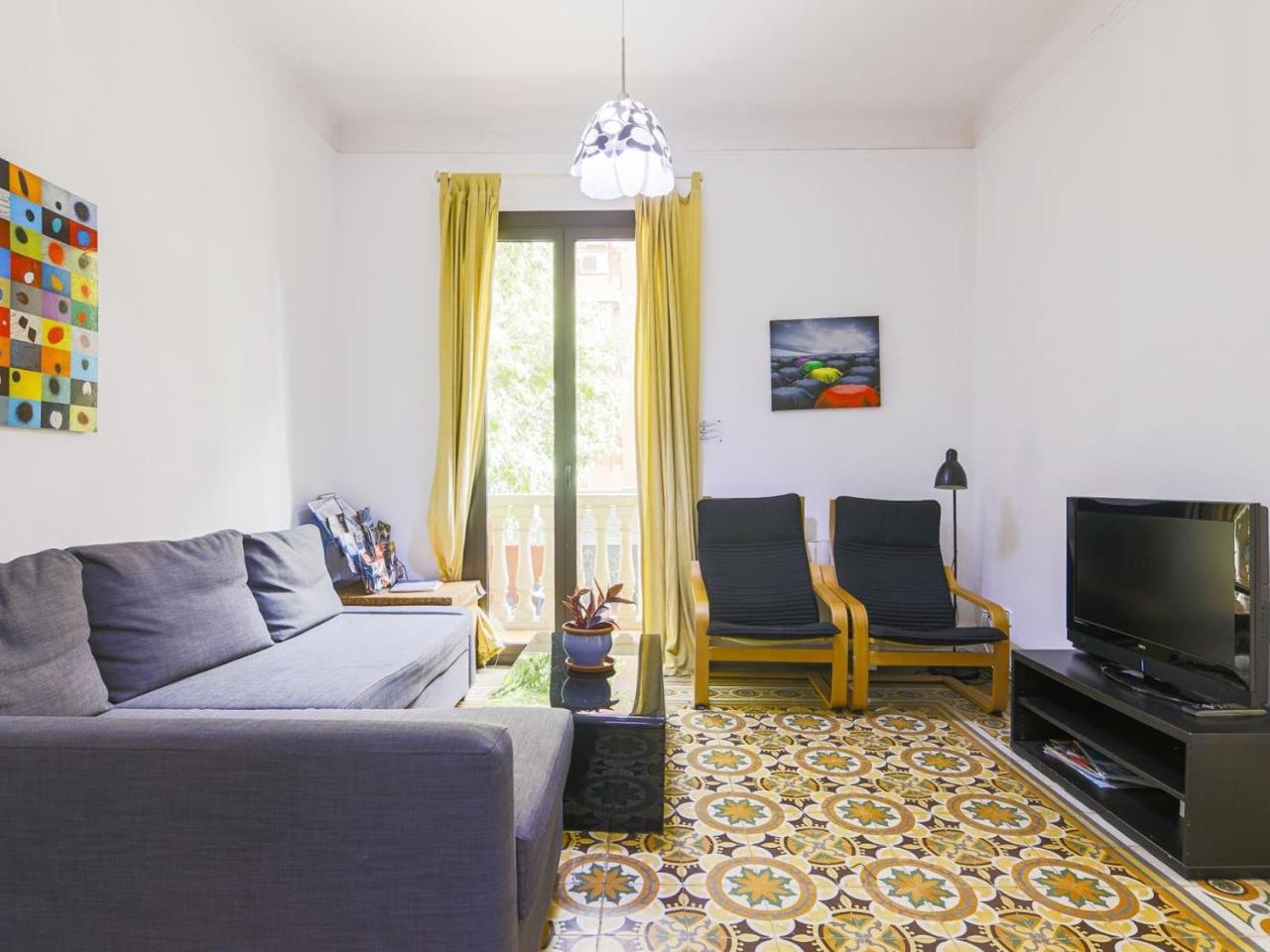 Be Barcelona Arco Del Triunfo Sunny Colors 2