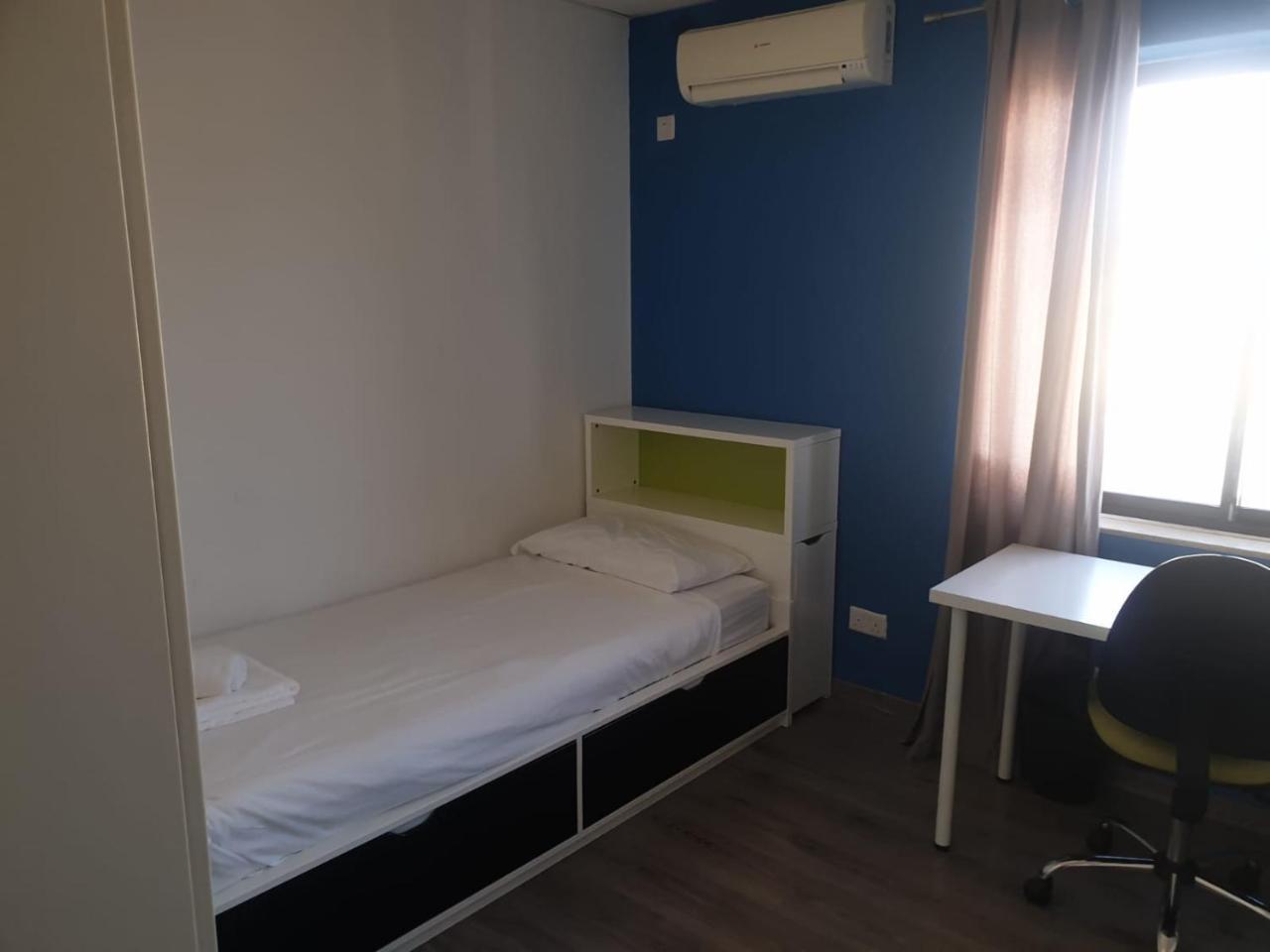 Large St Julians Central 2 1