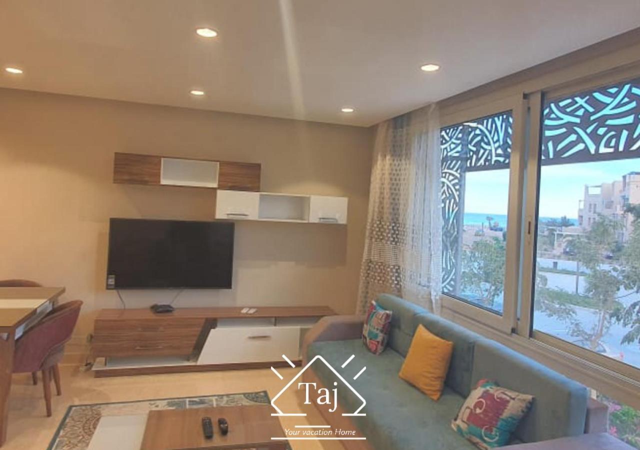 Taj Home, Mangroovy, Pool View, Free Beach Access with Nanny's Room 2