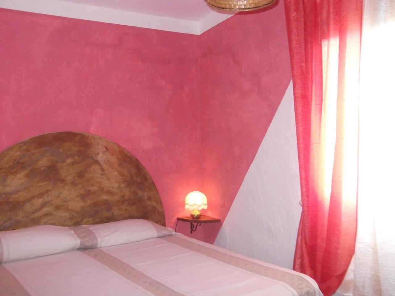 Bed & Breakfast Helianthus (Adults only) 2