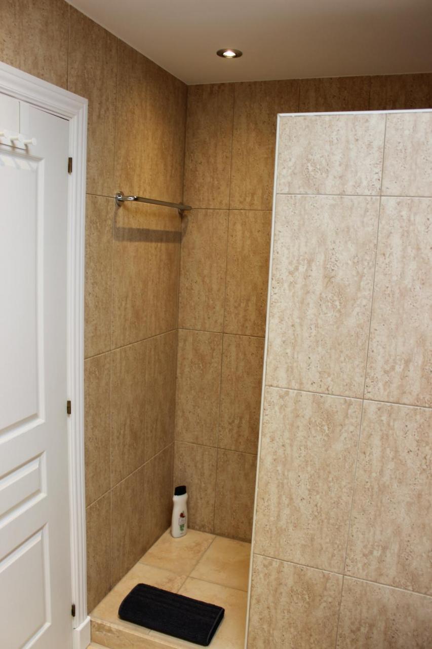 2bdr Comfy Apartment with Ocean View 2