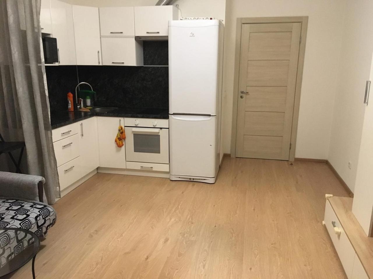 Maison Pour Les Visiteurs 1