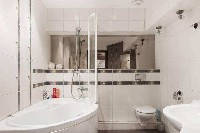 Opera House Apartments 2