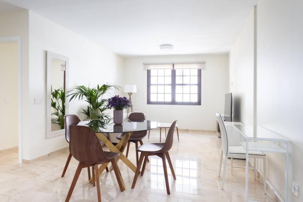 Sunny Island Martianez Valois 2