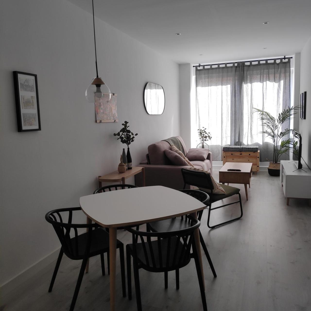 Apartamentos Espai Progres by Be Barcelona 1