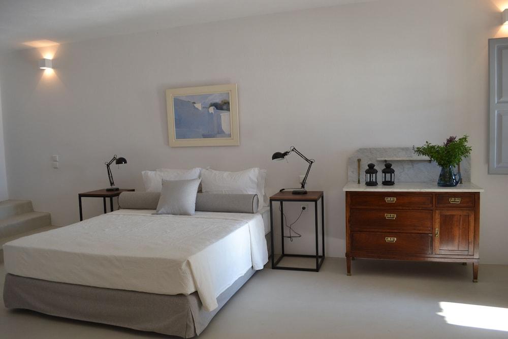 Ikia Kriton (Adults only) 1