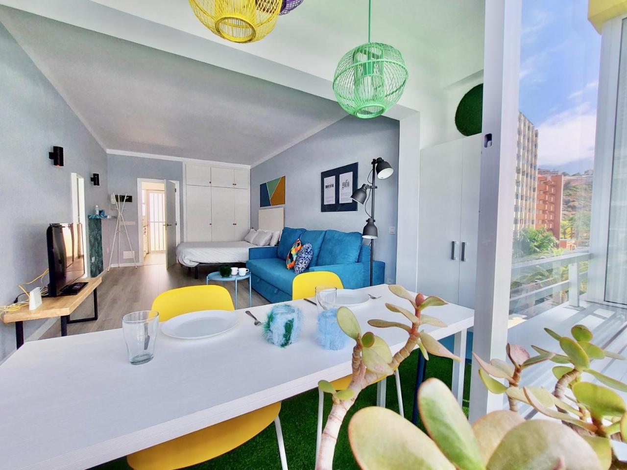 Studio Bahamas by Tor