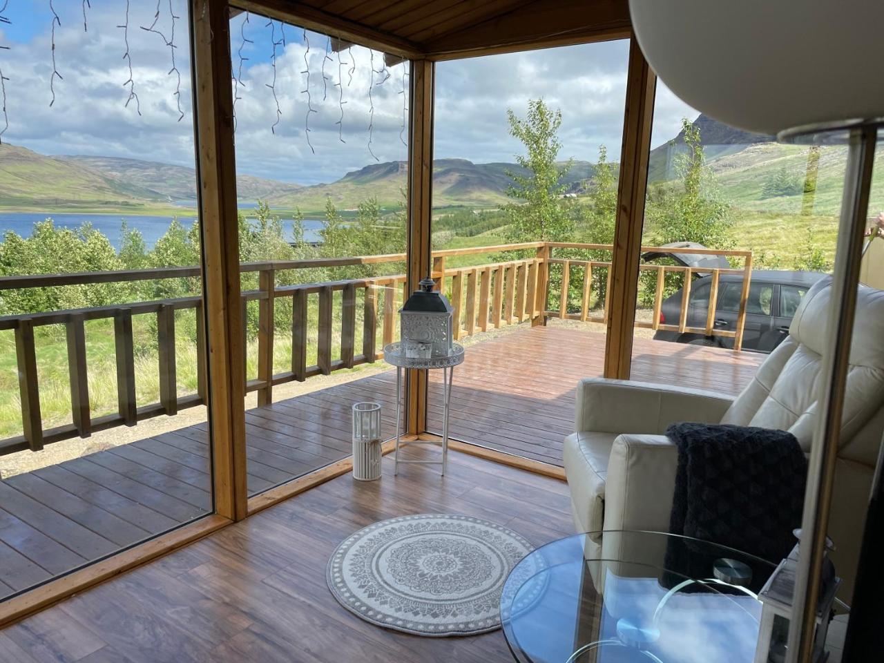 Icelandic Lake House 2