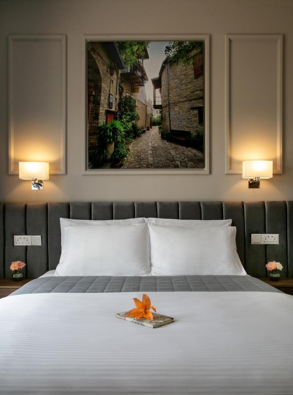 Archontiko Kiverniti 2