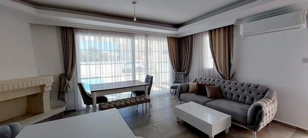 Charming 3-Bed Semi Detached Villa in Alsancak 1