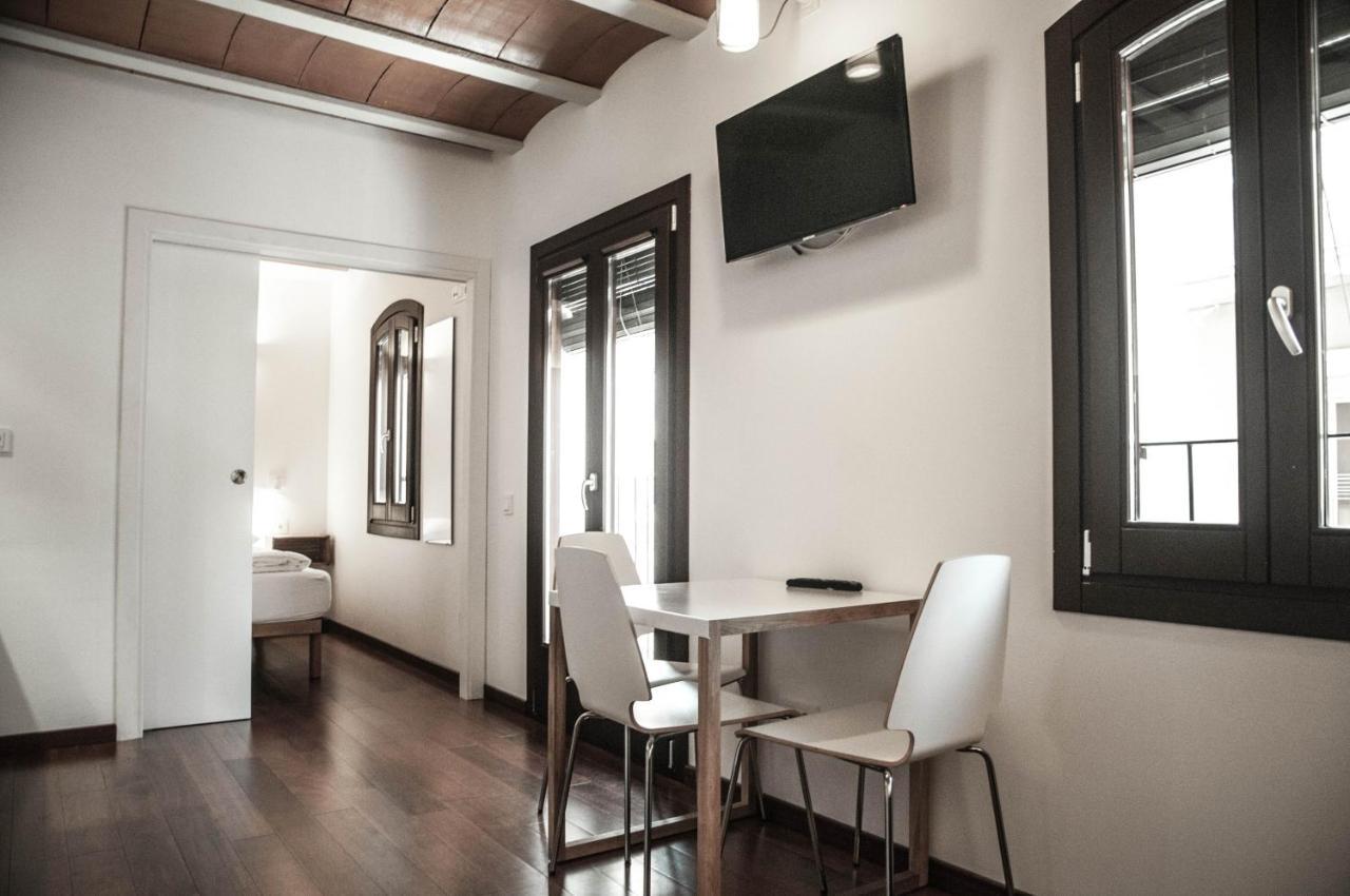 Barcelona Beach Apartments 2