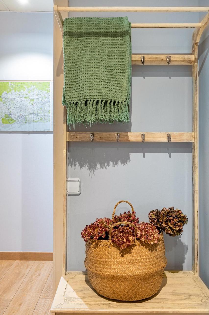 Sagrada Familia Modern Nº1 by Myrentalhost 1