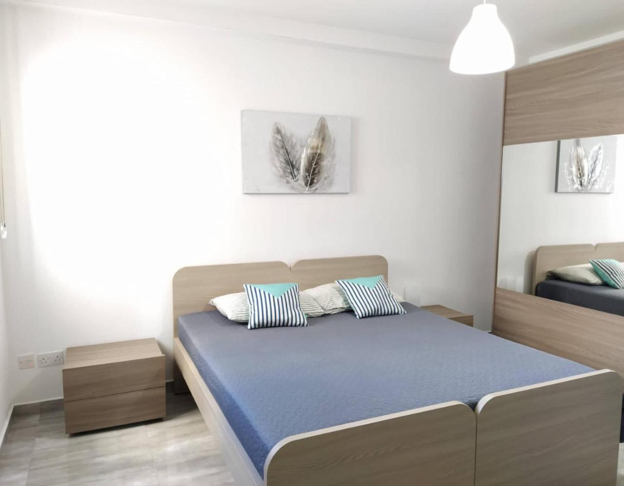 F10 Modern And Bright Apartment in Malta 1